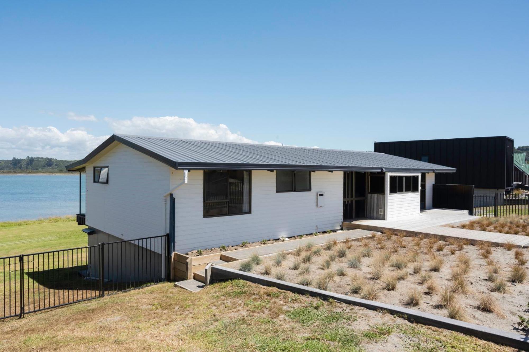 Pukehina Estuary Sunset Views Holiday Home מראה חיצוני תמונה