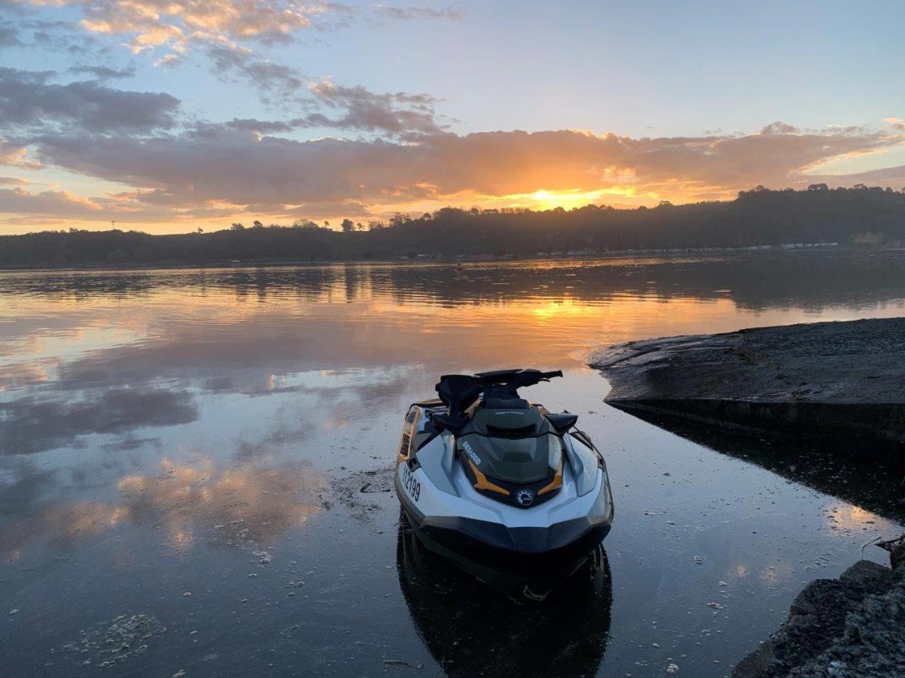 Pukehina Estuary Sunset Views Holiday Home מראה חיצוני תמונה