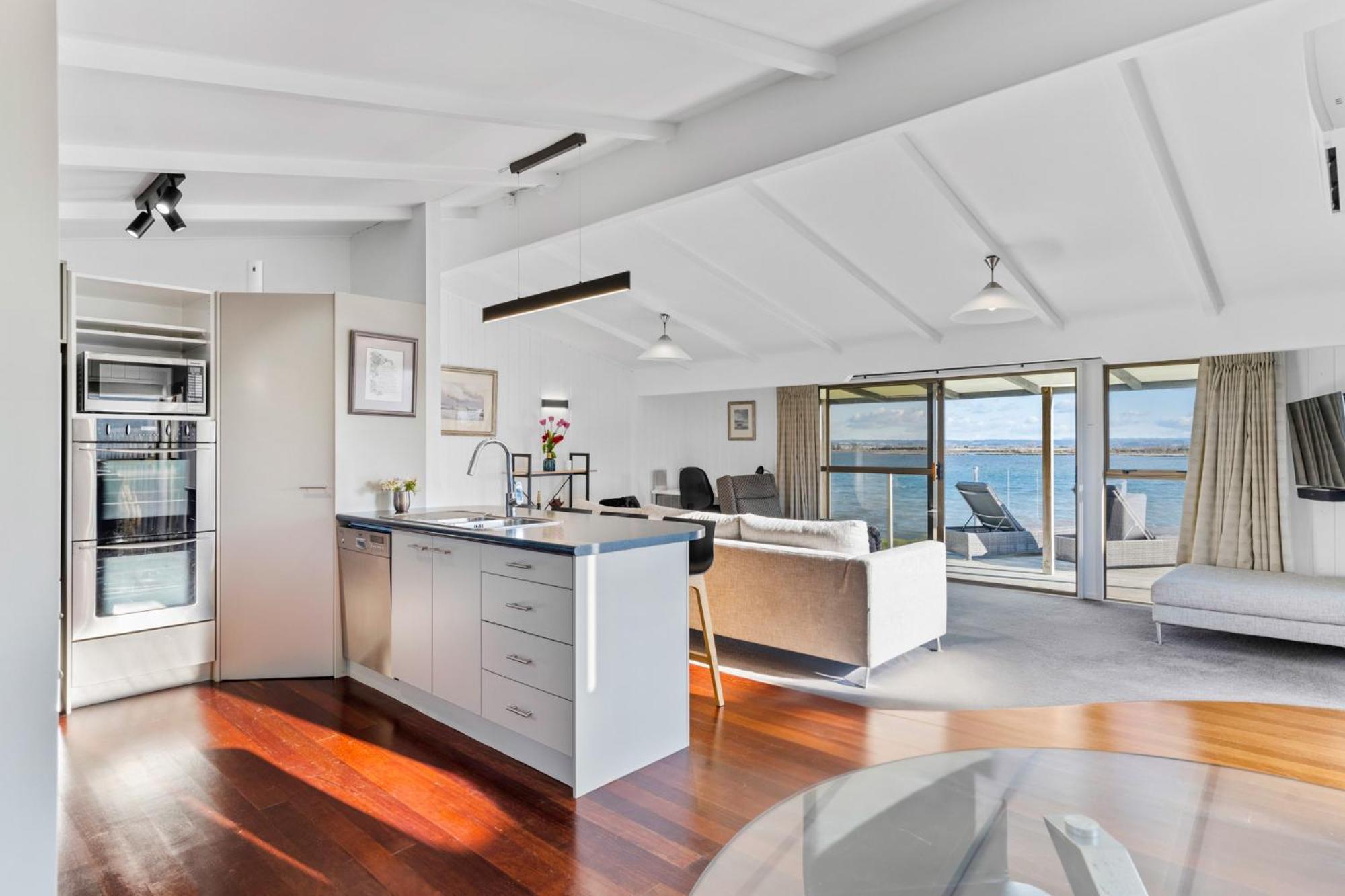 Pukehina Estuary Sunset Views Holiday Home מראה חיצוני תמונה