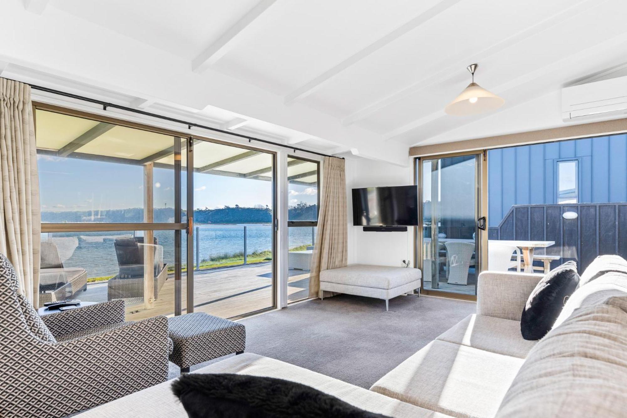 Pukehina Estuary Sunset Views Holiday Home מראה חיצוני תמונה